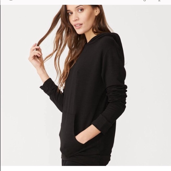 Monrow Tops - MONROW super soft pullover hoodie sweatshirt